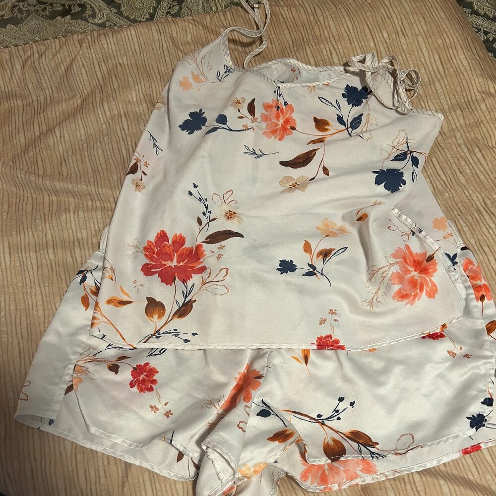 3 pc flowered pjs with matching robe